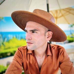 Meet your Posher, Ben